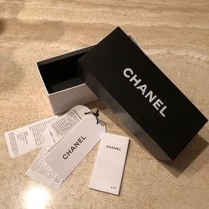 EYEGLASS CASE STORAGE BOX